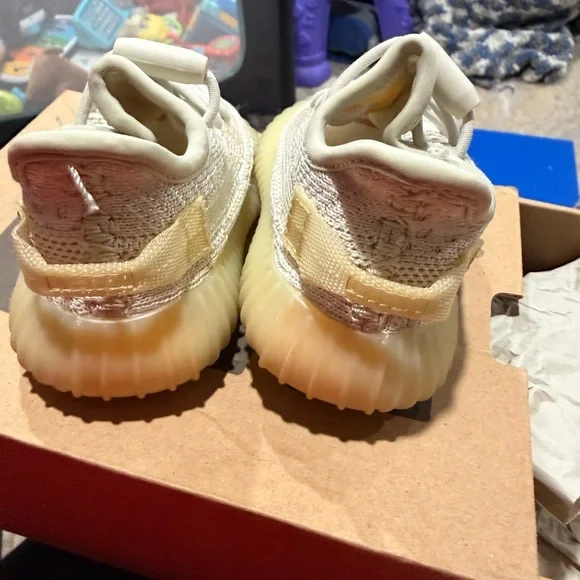 Adidas Yeezy Boost 350 V2 Infant Sneakers - Black and White - Picture 6 of 6